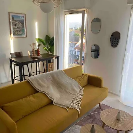 Le Petit Paradis Parisien
